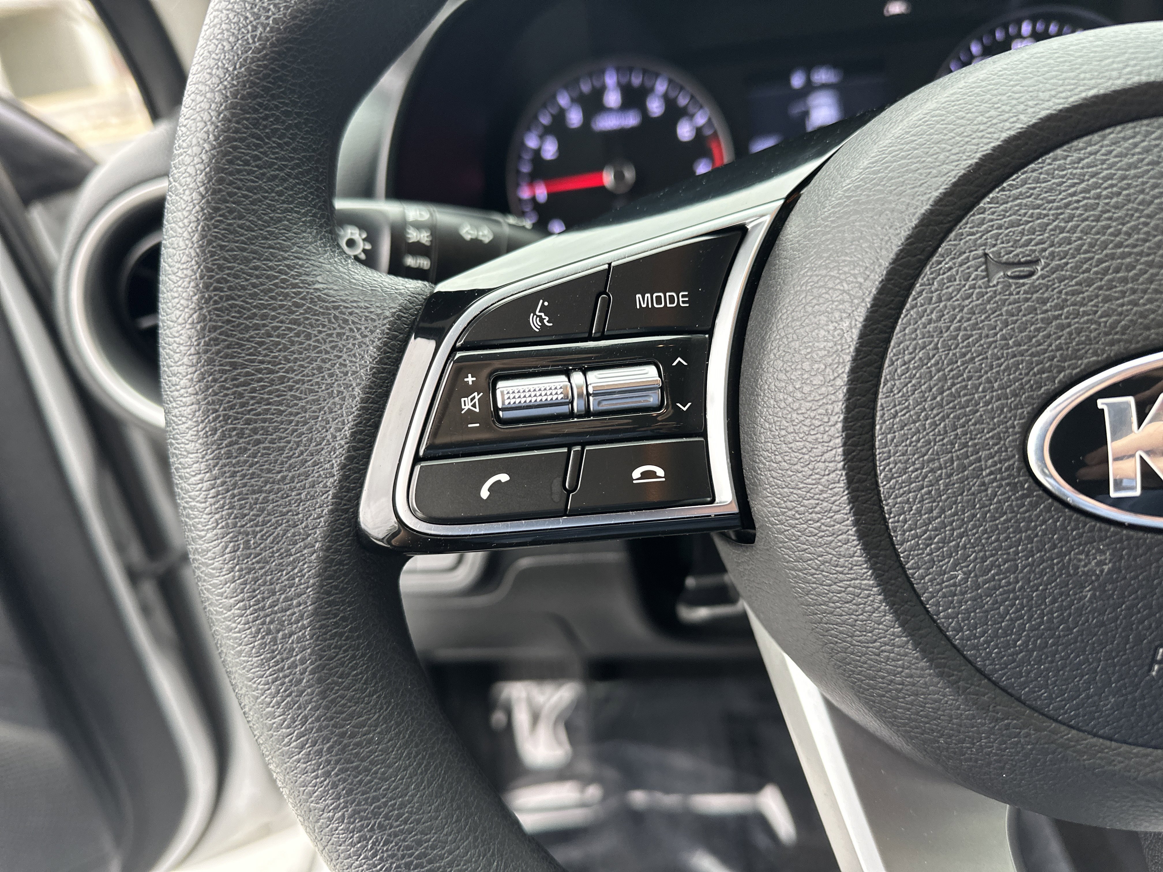 Used 2019 Kia Forte LXS image 19