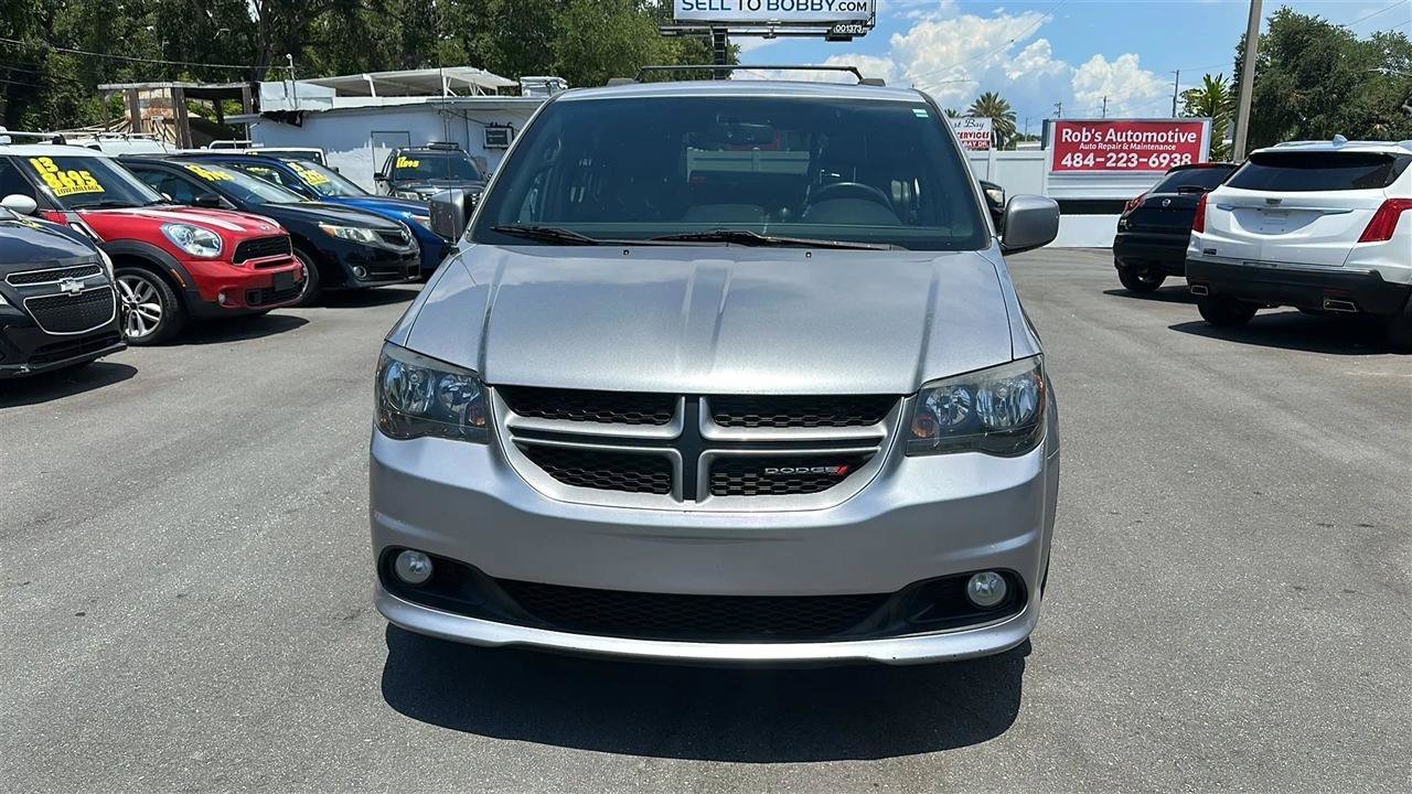 Used 2018 Dodge Grand Caravan GT FWD image 3