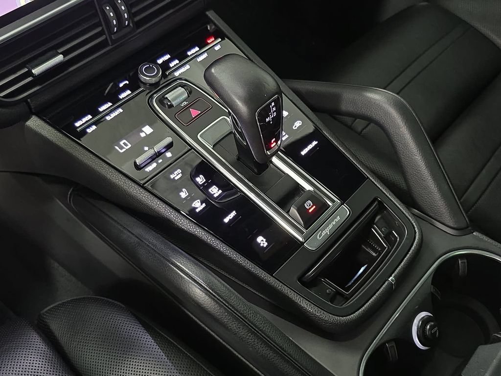 Certified 2020 Porsche Cayenne AWD/4WD image 20