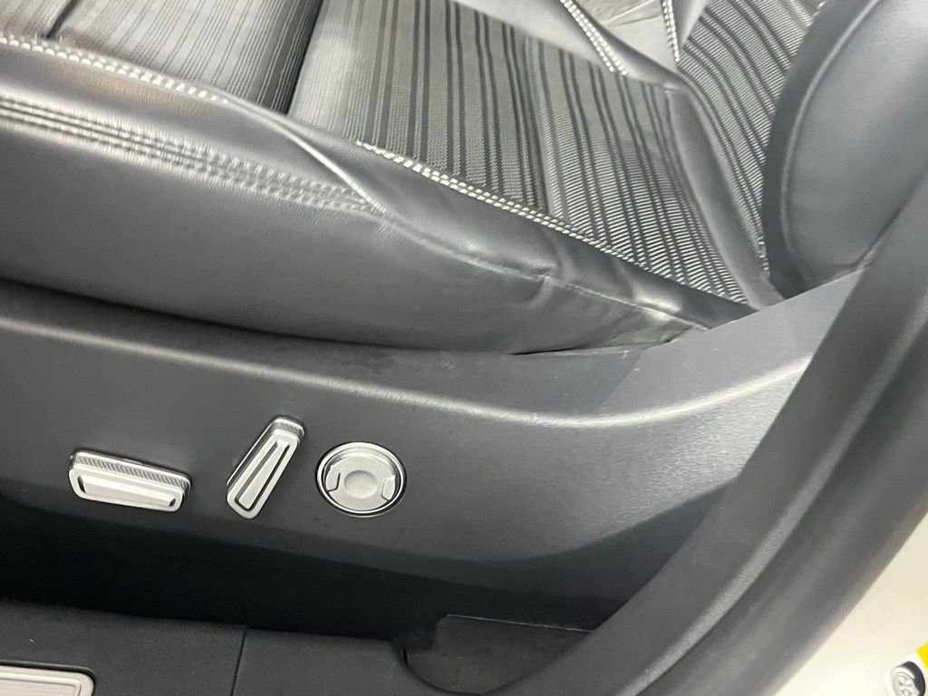 Used 2024 Lincoln Nautilus Reserve AWD/4WD image 25