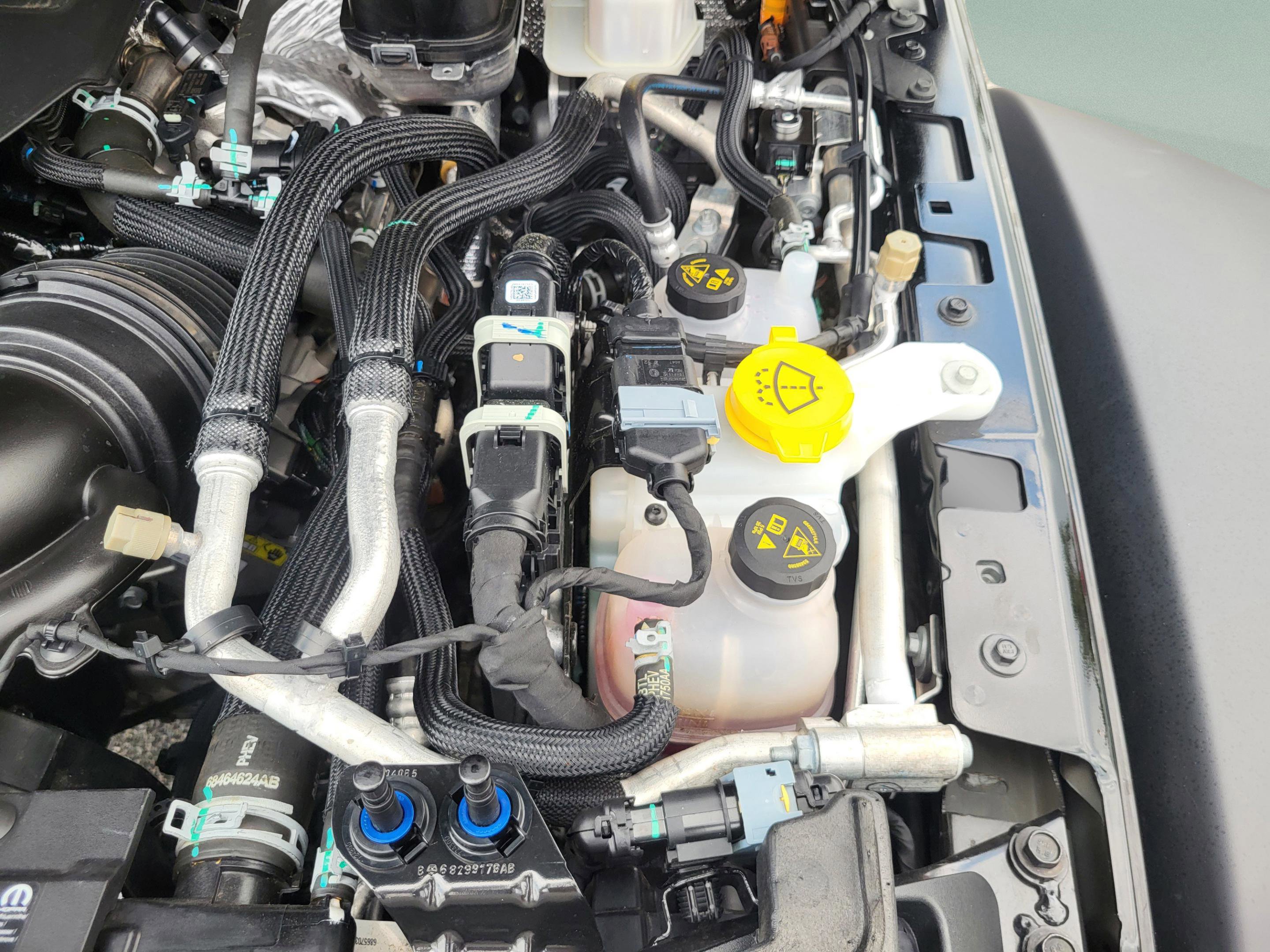 Used 2025 Jeep Wrangler Unlimited Rubicon 4xe w/ Convenience Group image 67