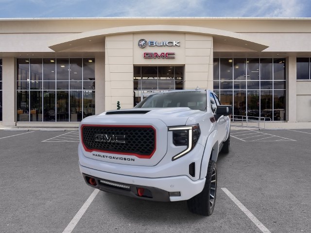 Certified 2022 GMC Sierra 1500 AT4 w/ AT4 Premium Package AWD/4WD image 5
