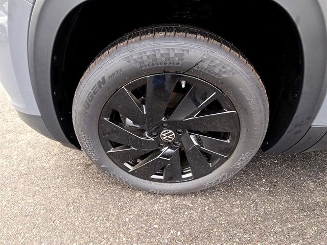 New 2025 Volkswagen Atlas SEL image 5