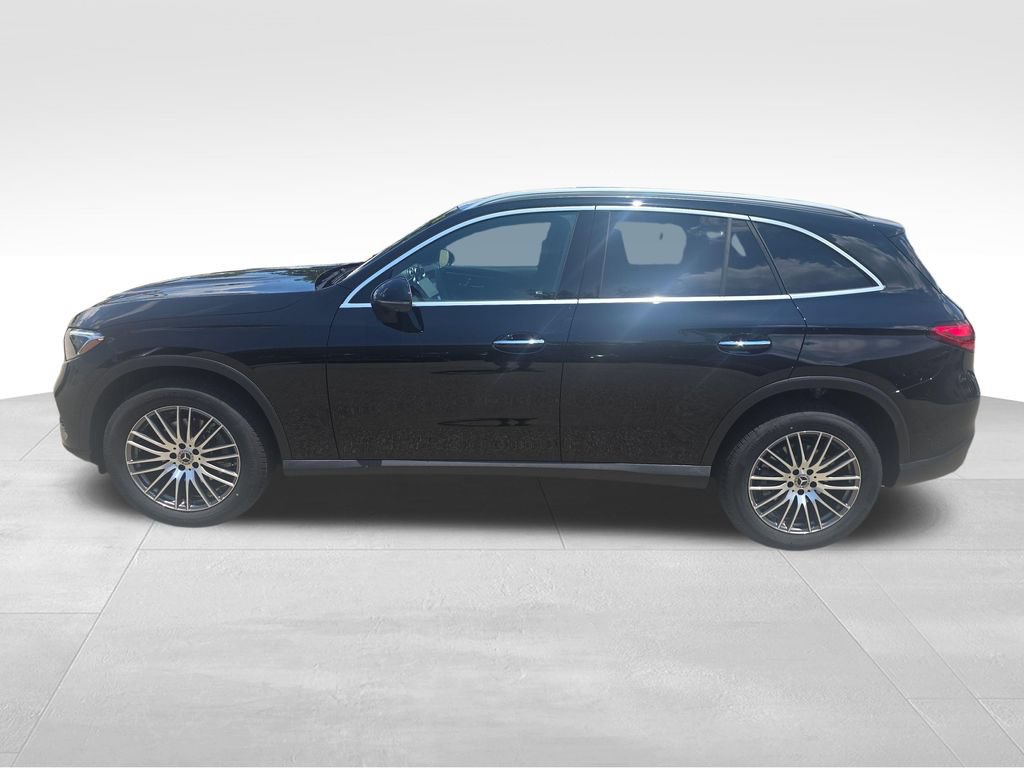 New 2026 Mercedes-Benz GLC 300 4MATIC image 2