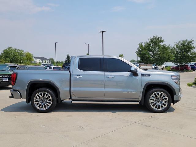 Used 2025 GMC Sierra 1500 Denali Ultimate AWD/4WD image 2