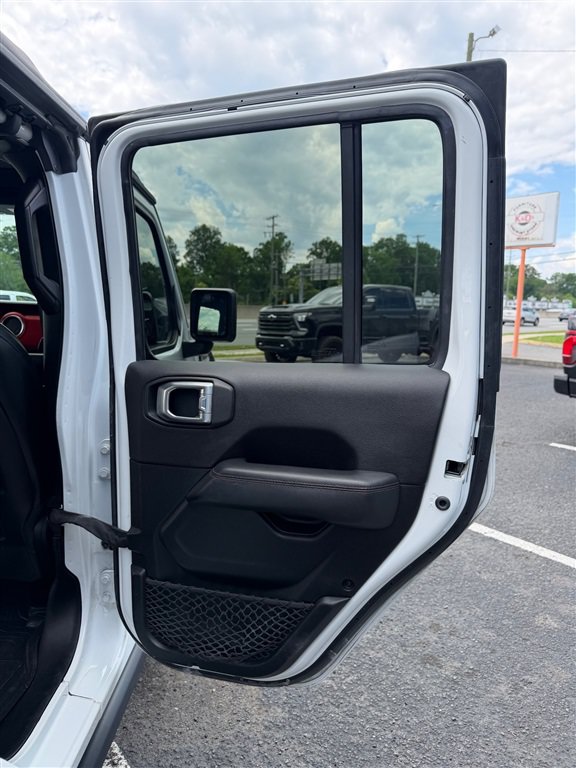 Used 2020 Jeep Wrangler Unlimited Rubicon AWD/4WD image 27