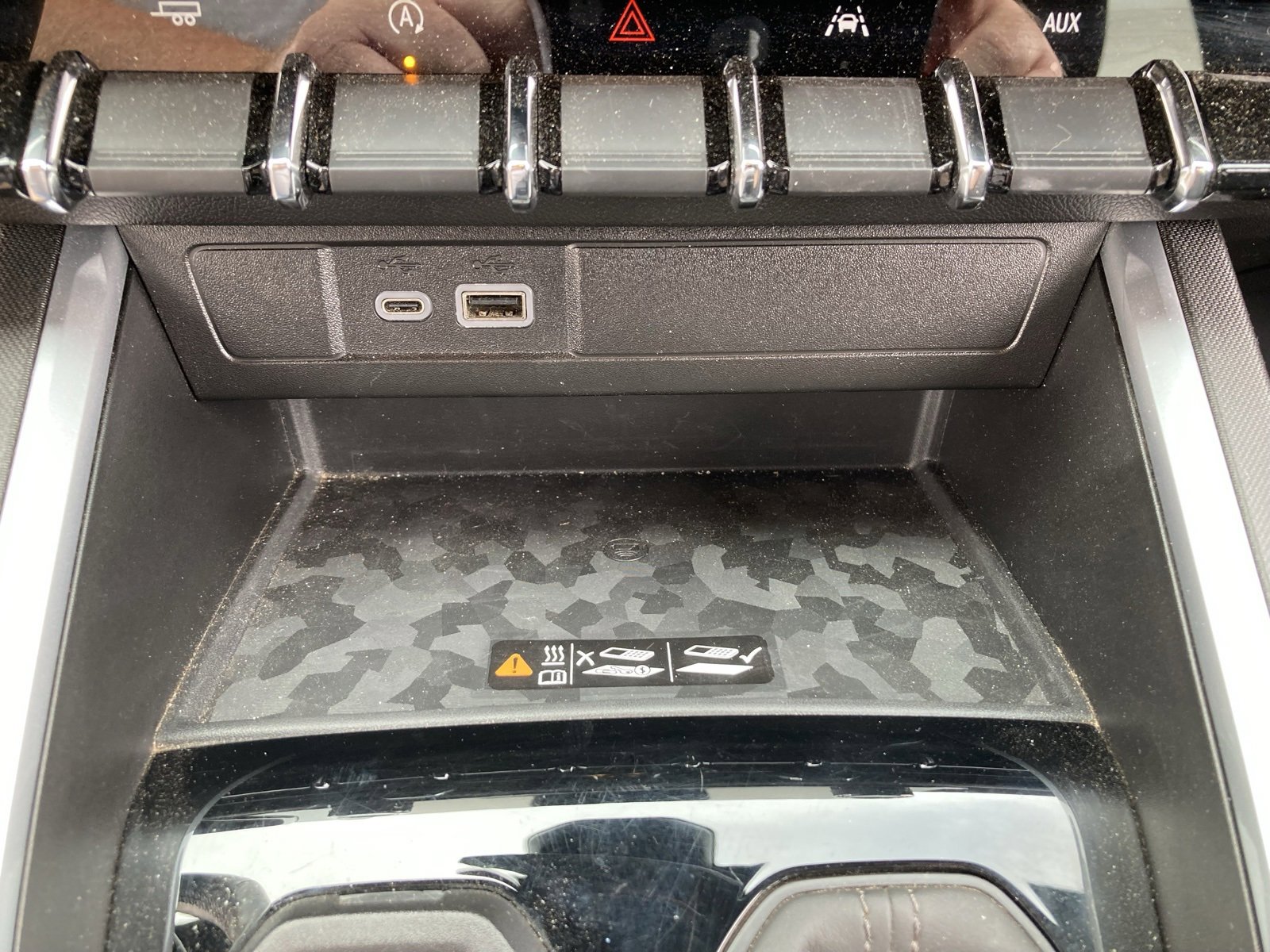 Used 2024 Chevrolet Colorado LT w/ LT Convenience Package II image 27