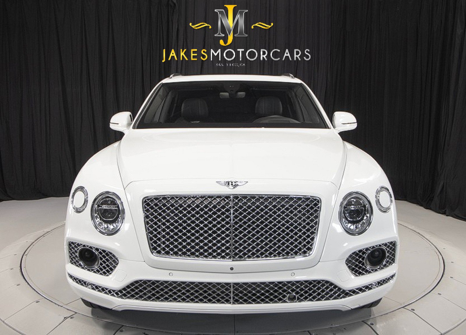 Used 2017 Bentley Bentayga image 17