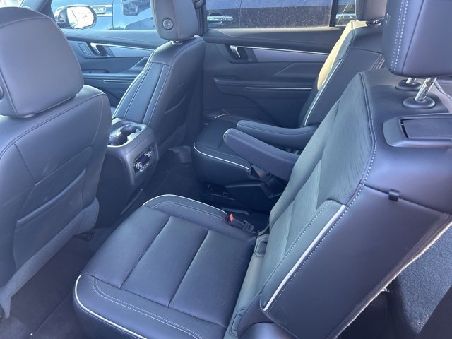 Used 2025 Buick Enclave Sport Touring image 8
