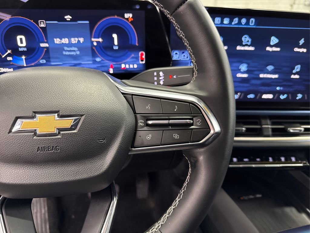 Used 2025 Chevrolet Equinox EV LT image 27