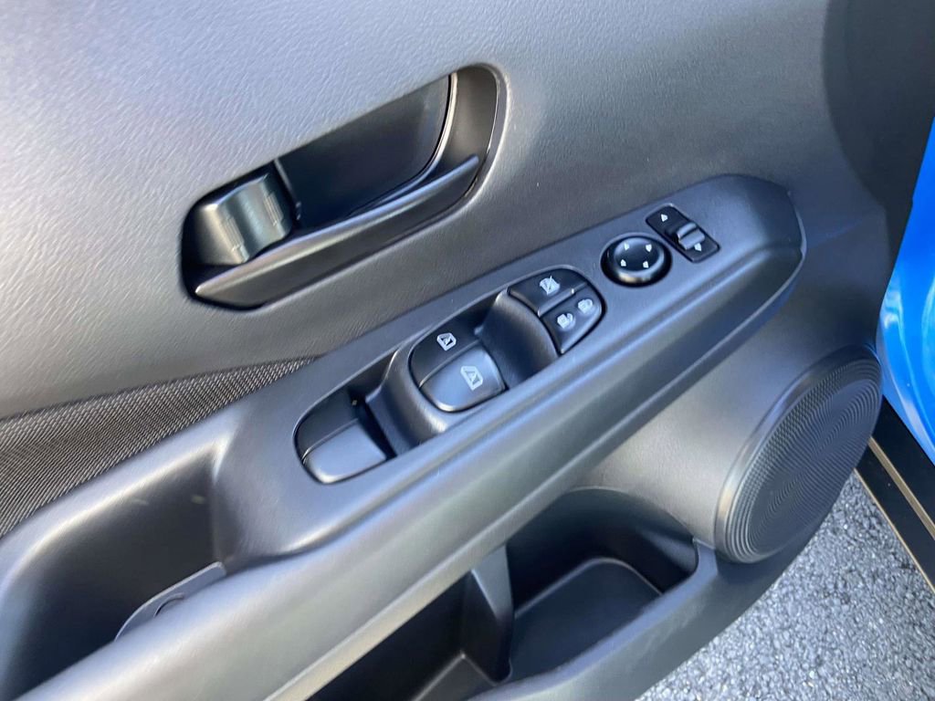 Used 2025 Nissan Kicks Play S image 18