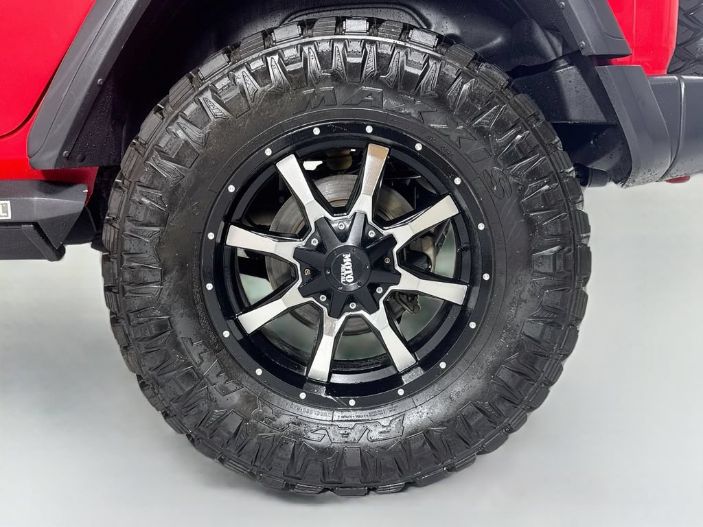 Used 2018 Jeep Wrangler Unlimited Rubicon AWD/4WD image 11