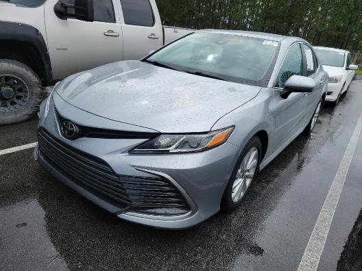 Used 2022 Toyota Camry LE video 2