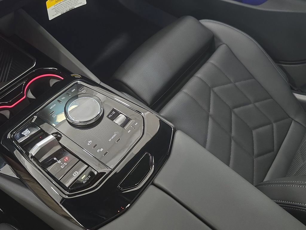 Used 2026 BMW 530i w/ M Sport Package RWD image 20