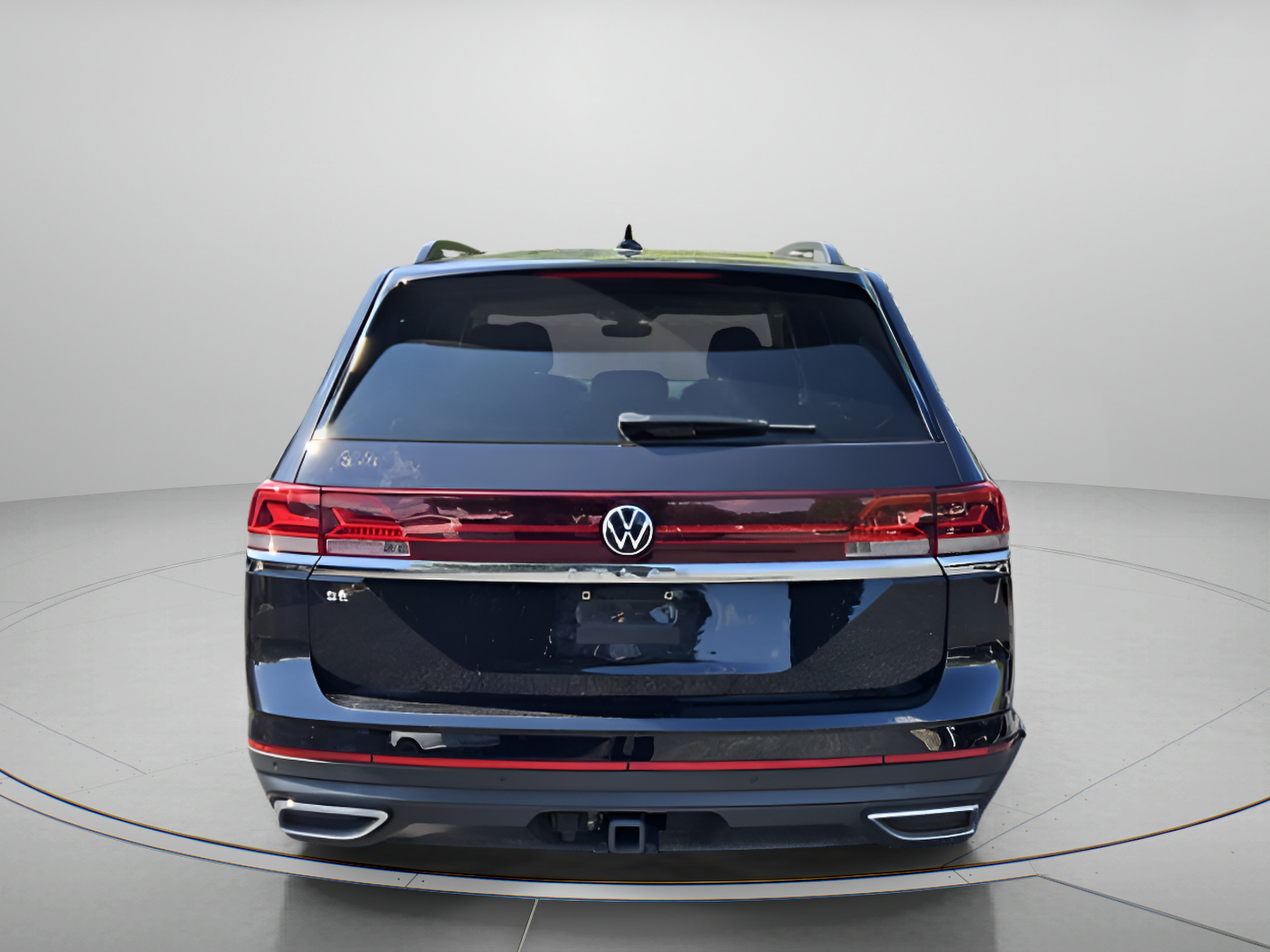 Certified 2025 Volkswagen Atlas SE FWD image 4