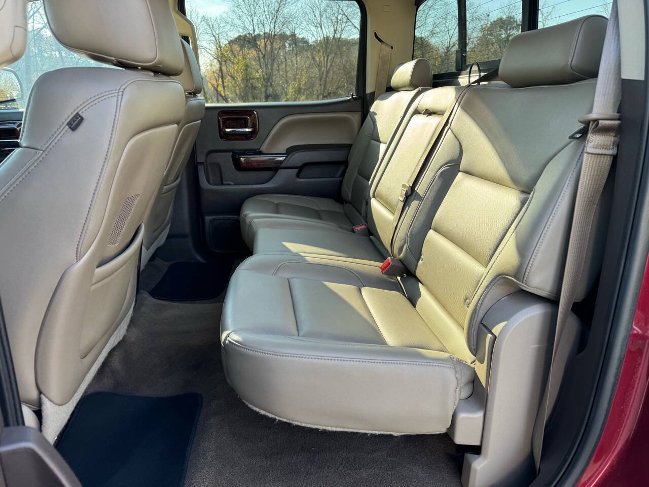 Used 2015 GMC Sierra 1500 SLT w/ SLT Preferred Package AWD/4WD image 16