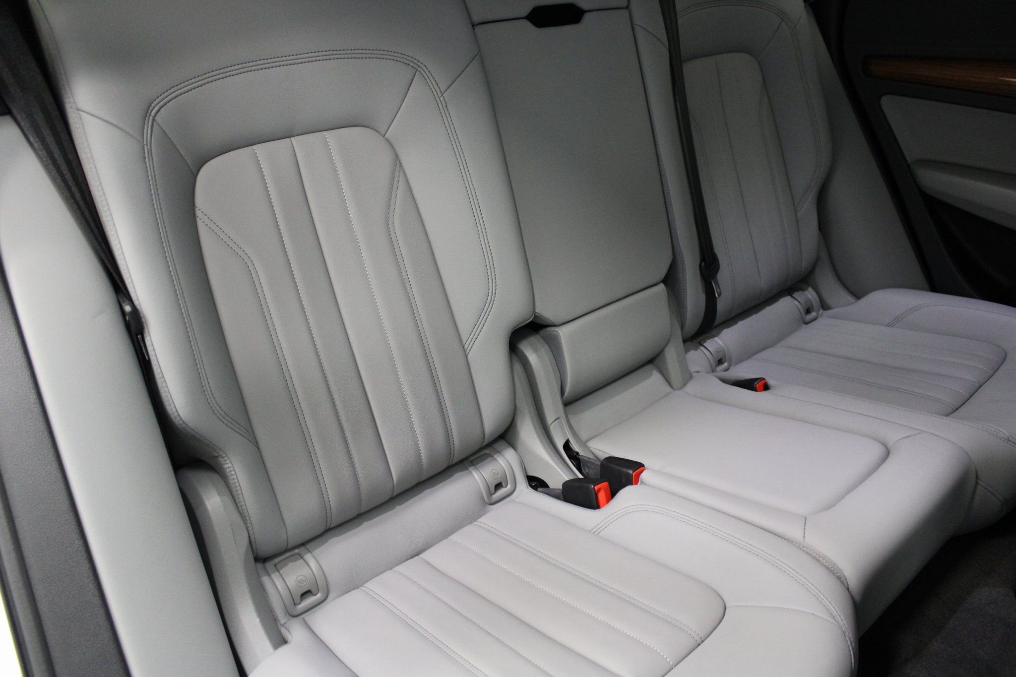 Used 2022 Audi Q5 2.0T Premium w/ Convenience Package image 25