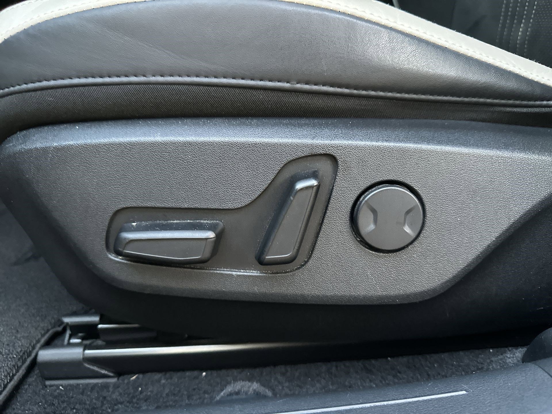 Certified 2022 Kia EV6 GT-Line w/ GT-Line Suede Seat Package image 14