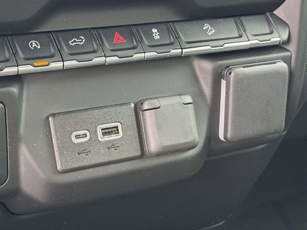 Used 2025 Chevrolet Silverado 1500 Custom Trail Boss image 23