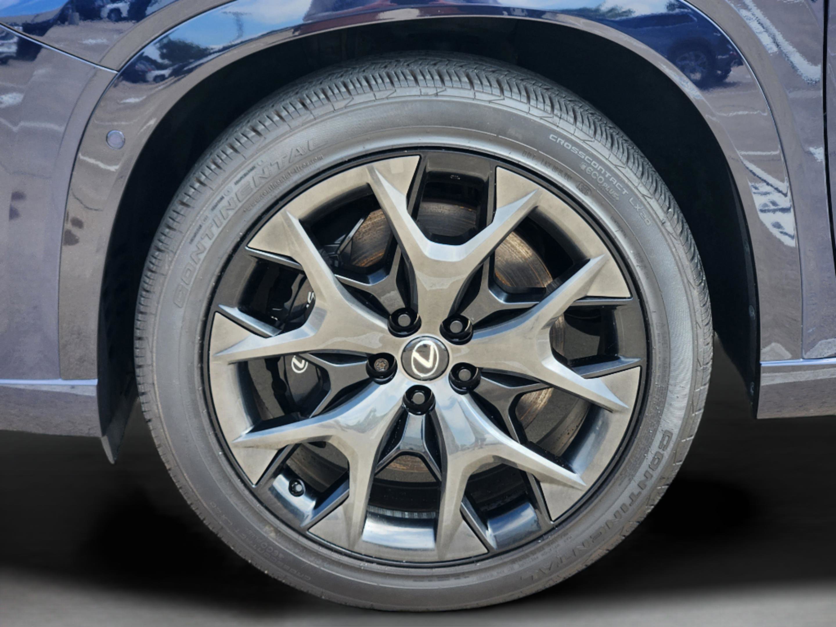 Used 2024 Lexus TX 500h AWD w/ Technology Package image 37