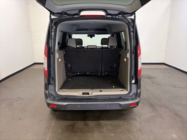 Used 2017 Ford Transit Connect XLT FWD image 12