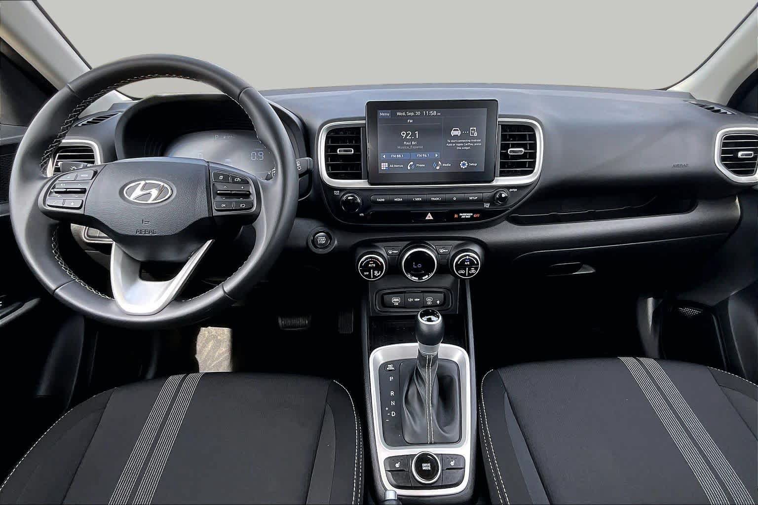 Used 2026 Hyundai Venue SEL FWD image 16