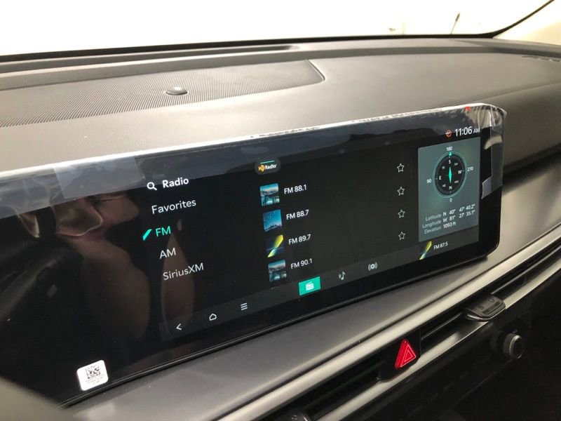 New 2026 Kia Sorento S w/ S Panoramic Sunroof Package image 25