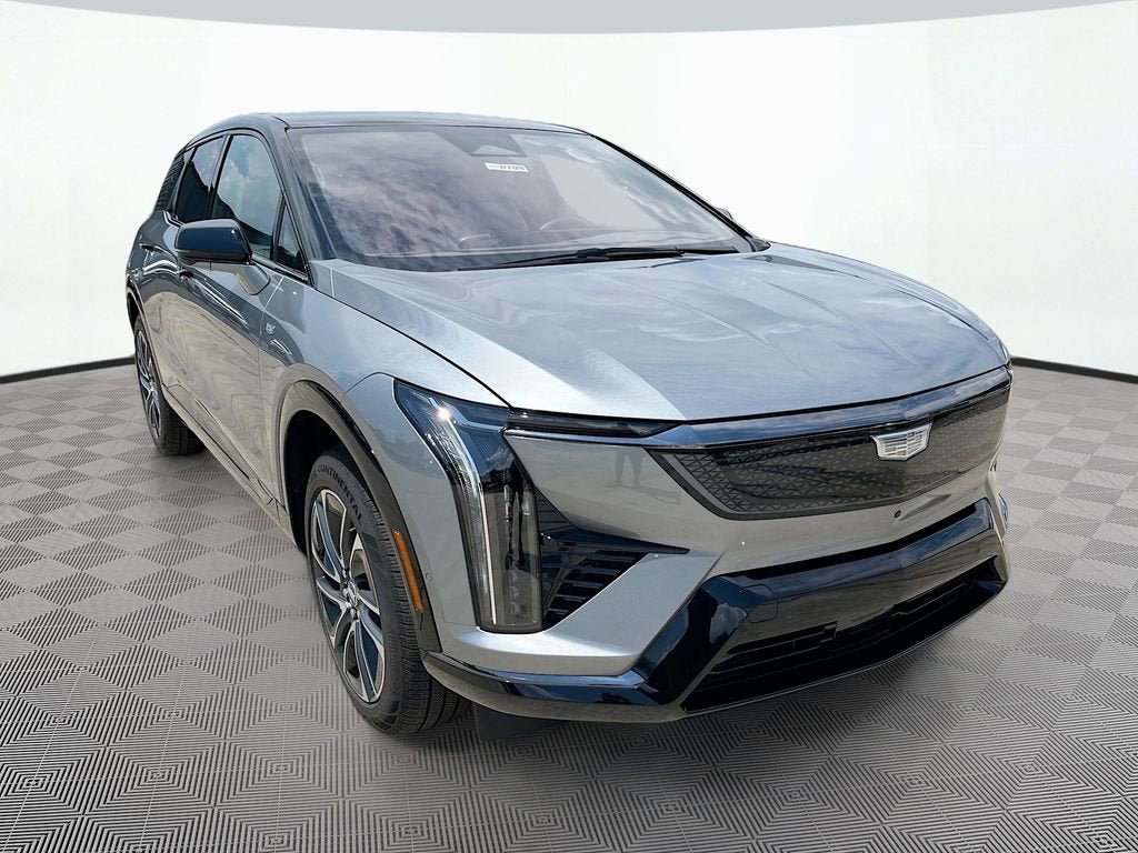 New 2025 Cadillac Optiq Sport 2 w/ LPO, Floor Liner Package AWD/4WD image 3