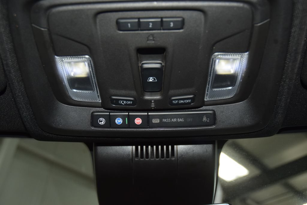 Used 2023 GMC Sierra 1500 AT4 w/ AT4 Premium Package AWD/4WD image 47