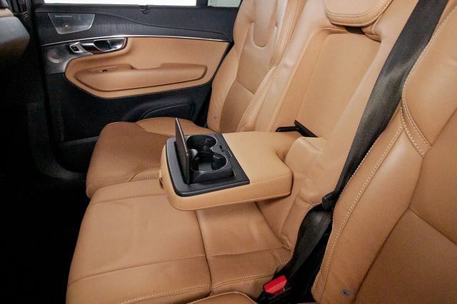 Certified 2023 Volvo XC90 B6 Ultimate w/ Protection Package Premier image 27