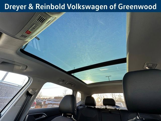 New 2026 Volkswagen Taos SE image 24