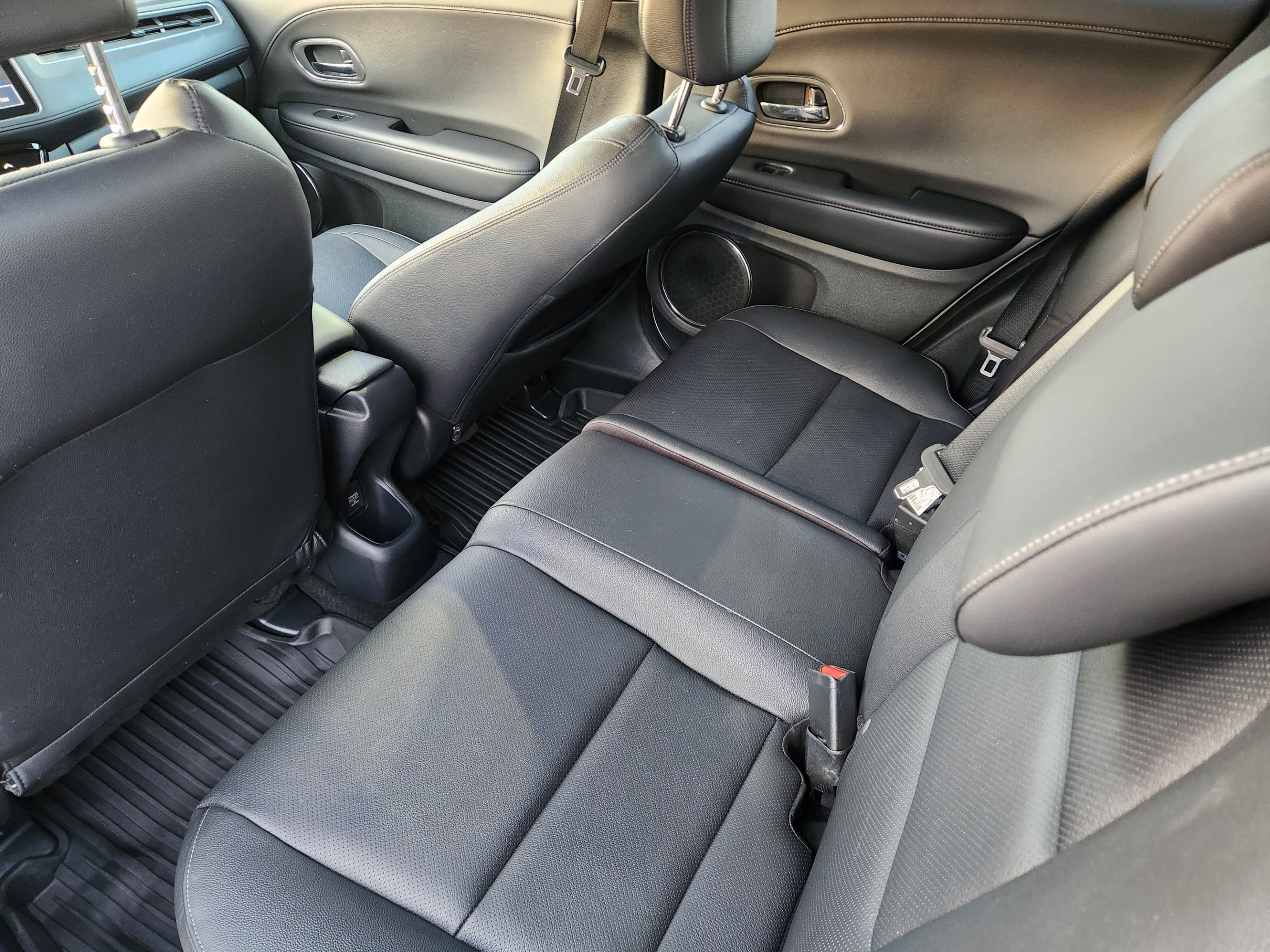 Used 2022 Honda HR-V EX-L image 27
