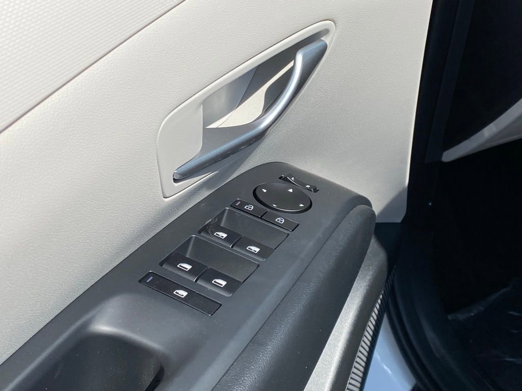 New 2026 Hyundai Tucson SEL image 11