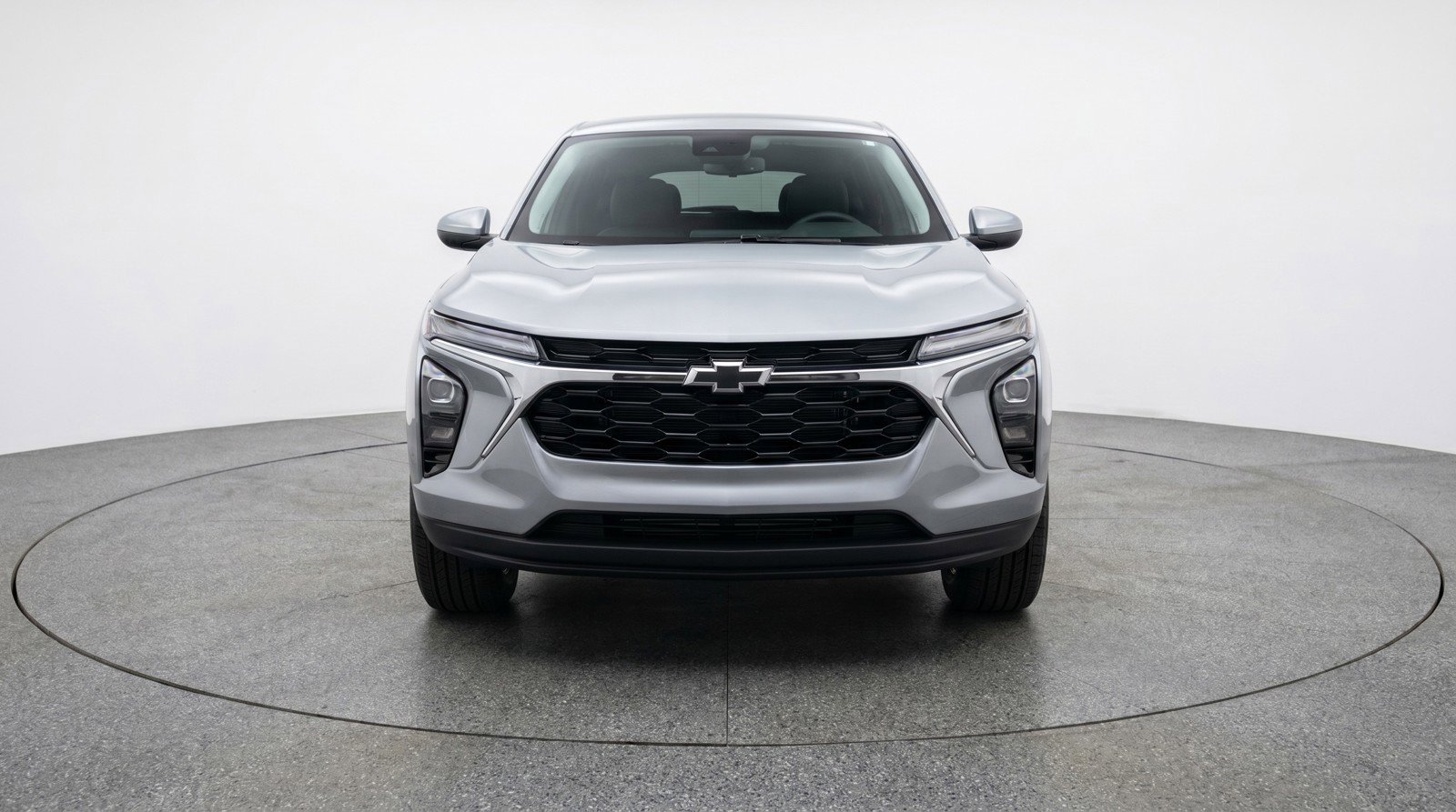 Used 2025 Chevrolet Blazer LT FWD image 2