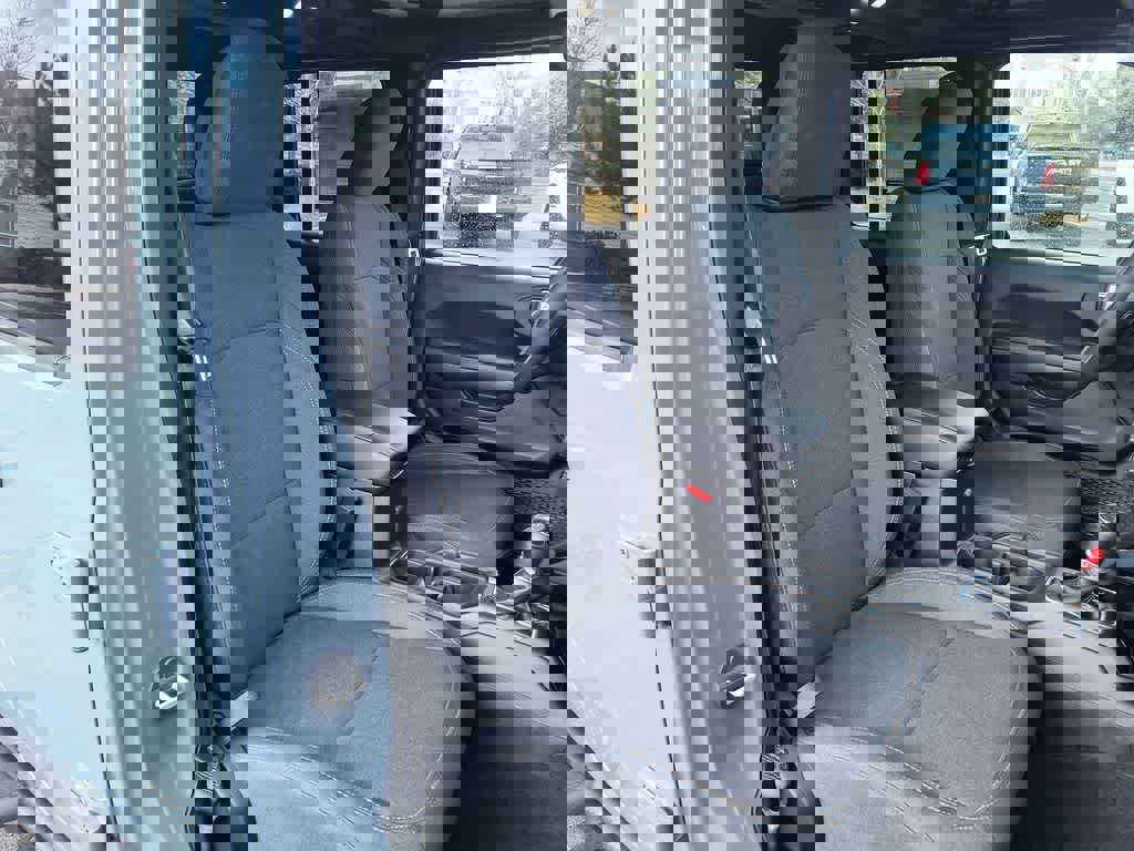 Used 2024 Jeep Gladiator Sport image 23