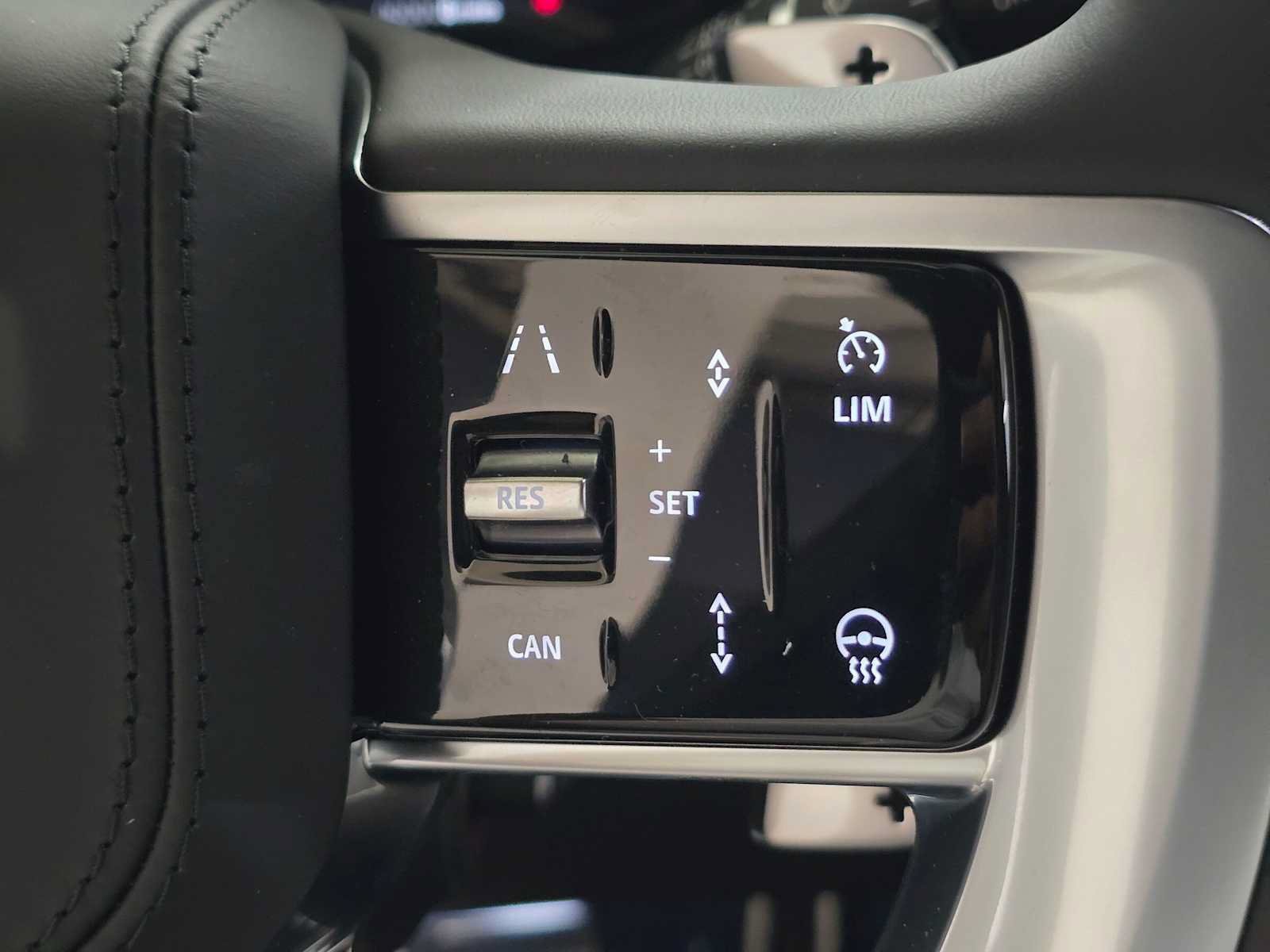 New 2026 Land Rover Range Rover SE AWD/4WD image 33