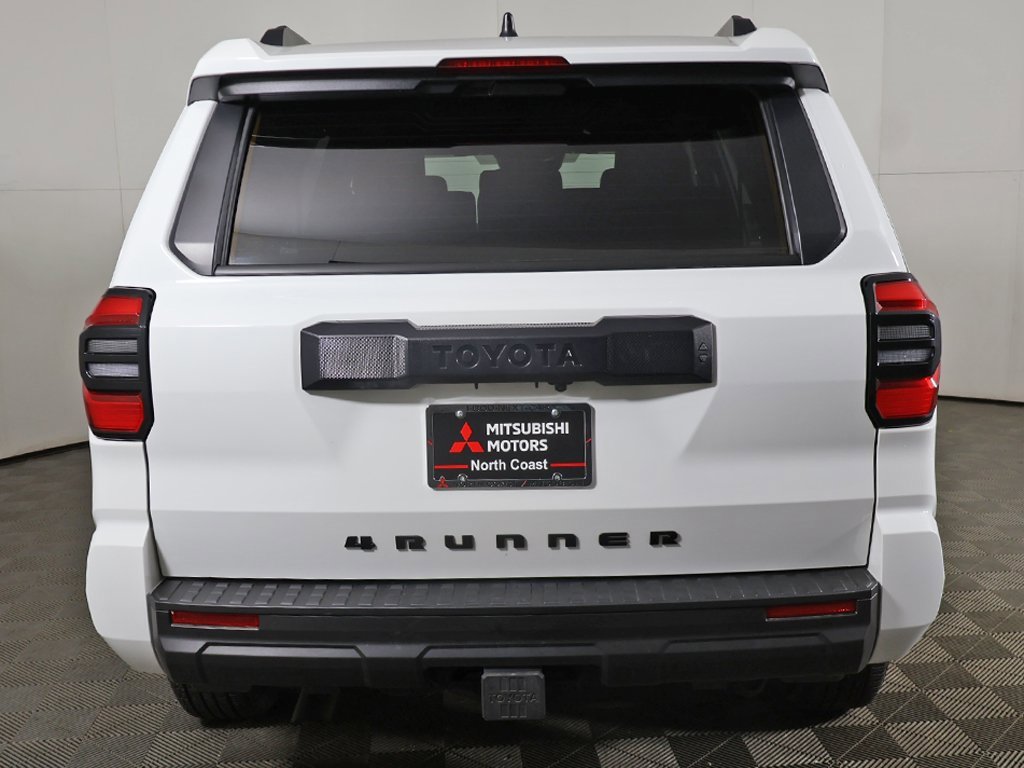 Used 2025 Toyota 4Runner SR5 image 10