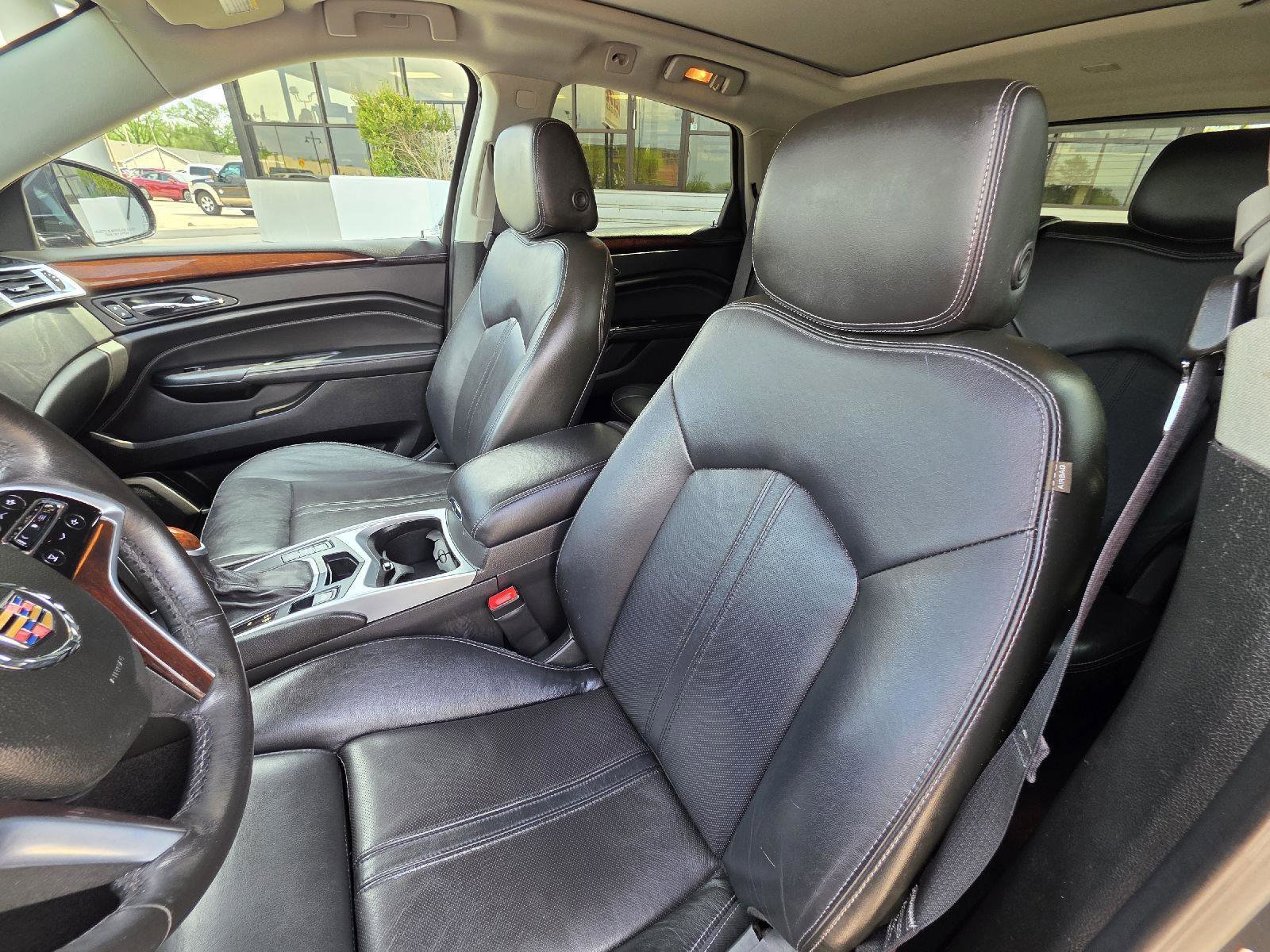 Used 2016 Cadillac SRX Luxury w/ Driver Awareness Package FWD image 39
