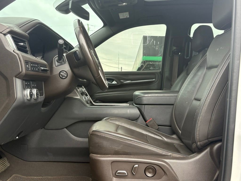 Used 2022 GMC Yukon XL Denali AWD/4WD image 11