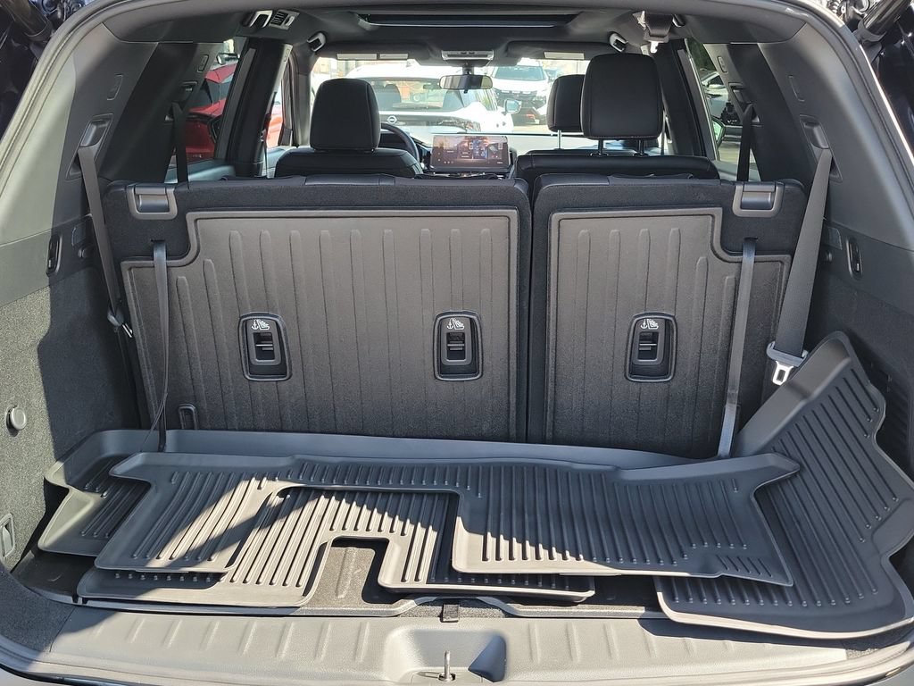 New 2026 Nissan Pathfinder Rock Creek AWD/4WD image 16
