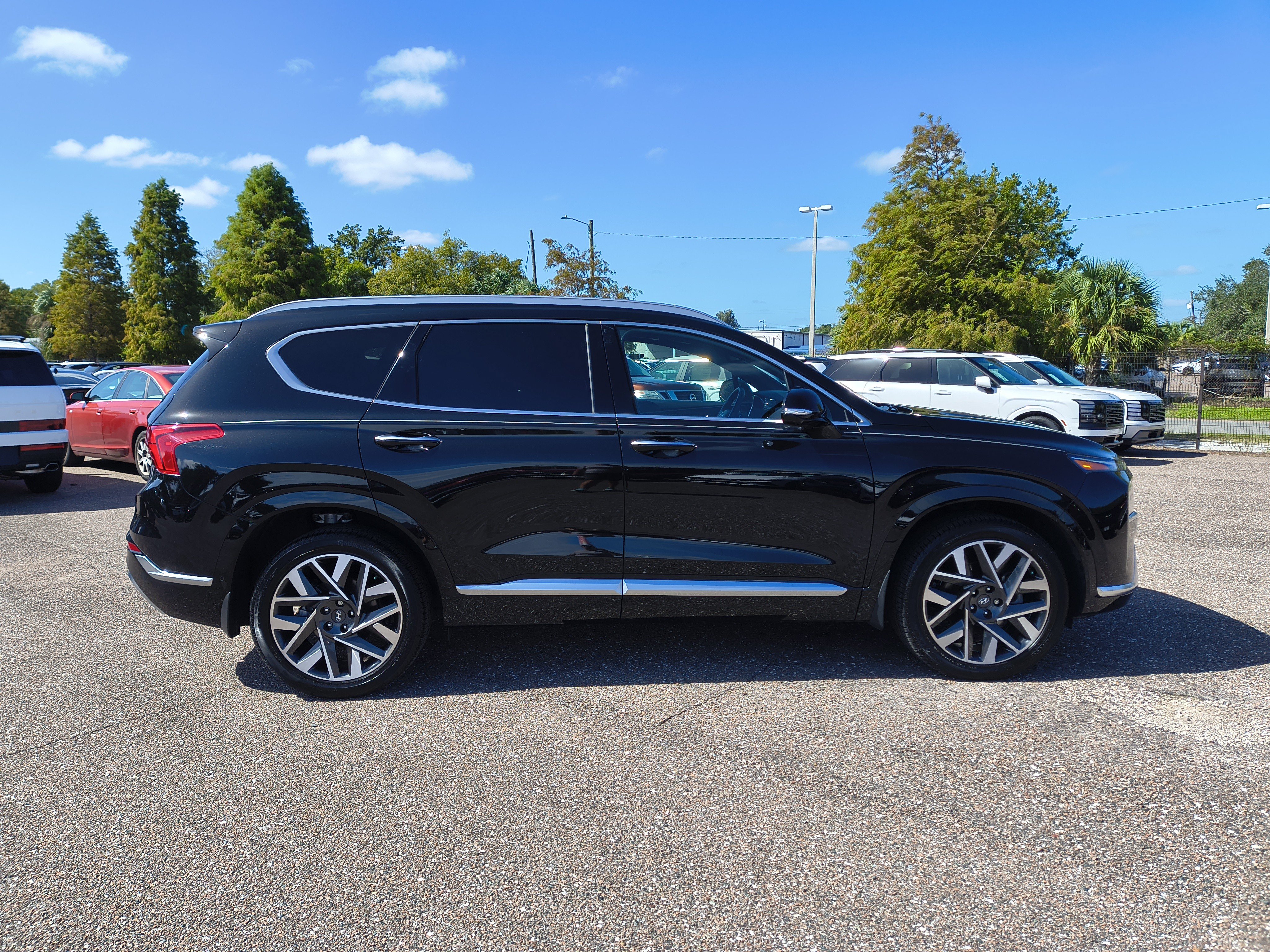 Used 2023 Hyundai Santa Fe Calligraphy FWD image 9