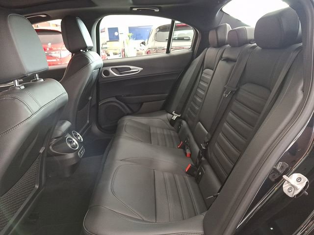 New 2026 Alfa Romeo Giulia Base image 6