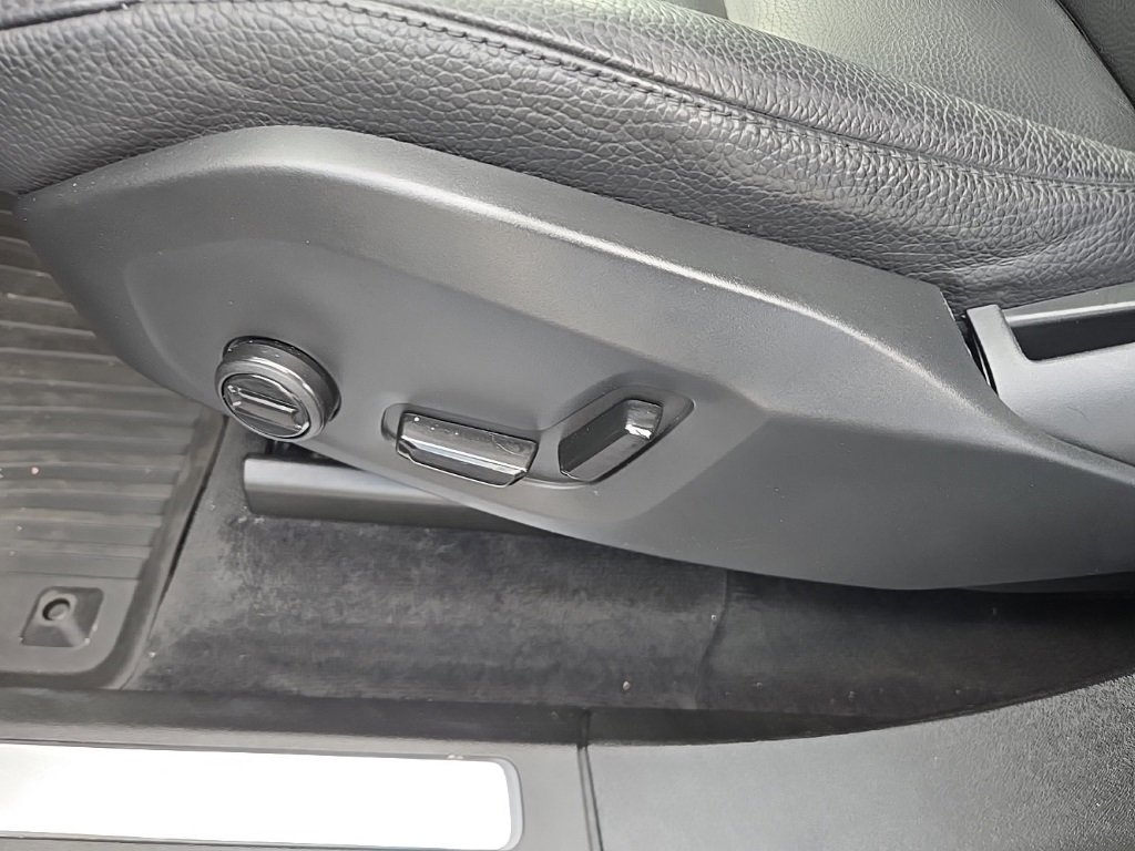 Certified 2023 Volvo XC90 B6 Plus w/ Protection Package Premier image 24