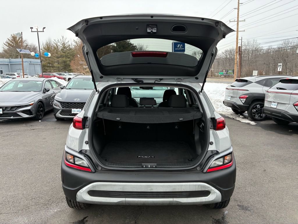 Used 2023 Hyundai Kona SEL image 11