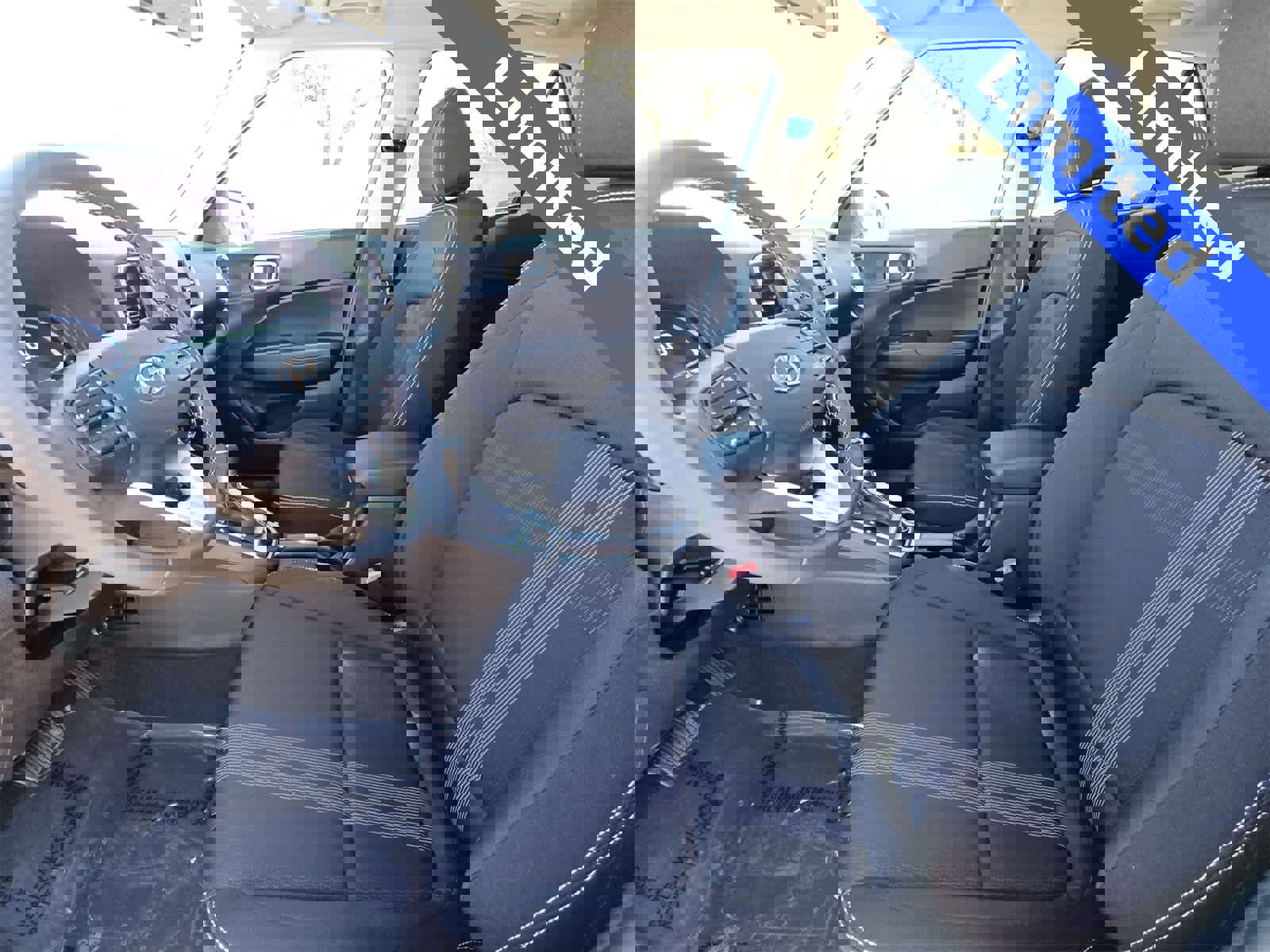 Certified 2025 Hyundai Venue Limited image 15