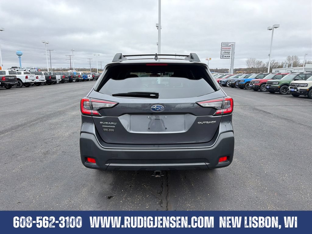 Used 2024 Subaru Outback Premium AWD/4WD image 4