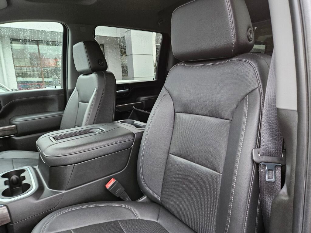 Used 2021 Chevrolet Silverado 2500 LTZ w/ LTZ Convenience Package image 14