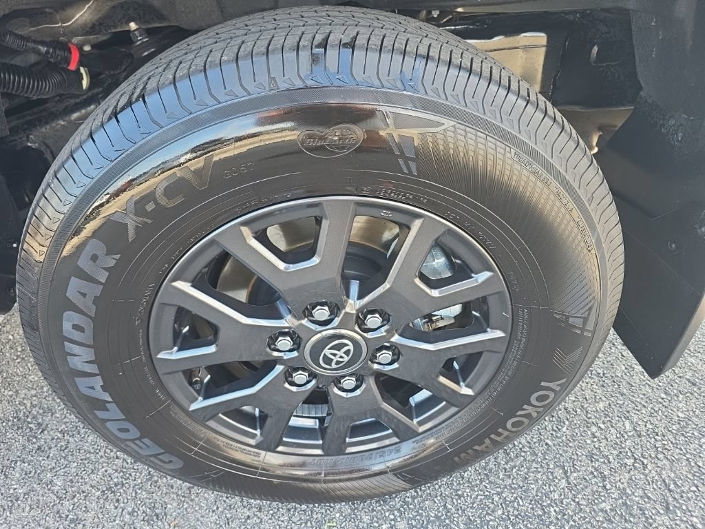 Certified 2026 Toyota 4Runner SR5 AWD/4WD image 7