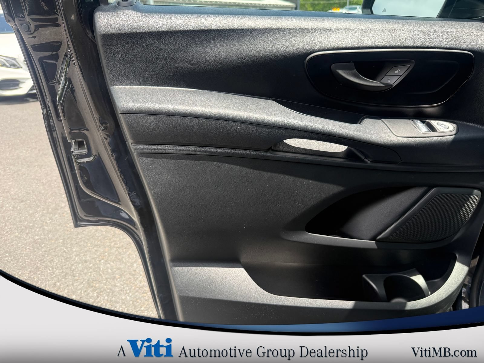 Used 2022 Mercedes-Benz Metris image 16