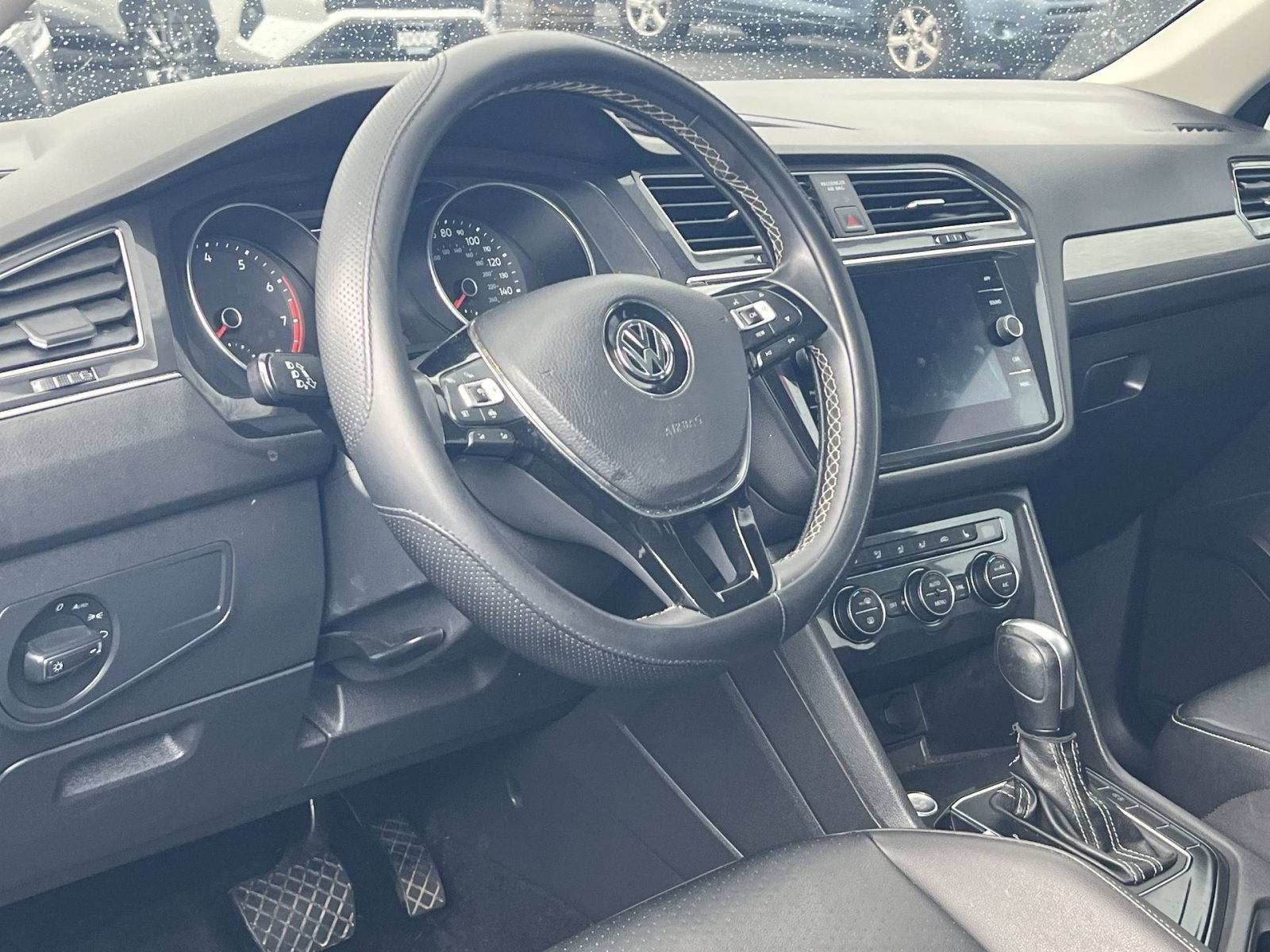 Used 2021 Volkswagen Tiguan SEL image 13